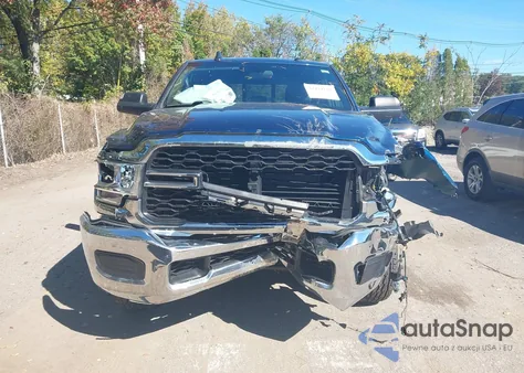 2022 Ram 2500 Tradesman 4X4 8' Box z USA, uszkodzony, nr VIN 3C6UR5HJ0NG407893